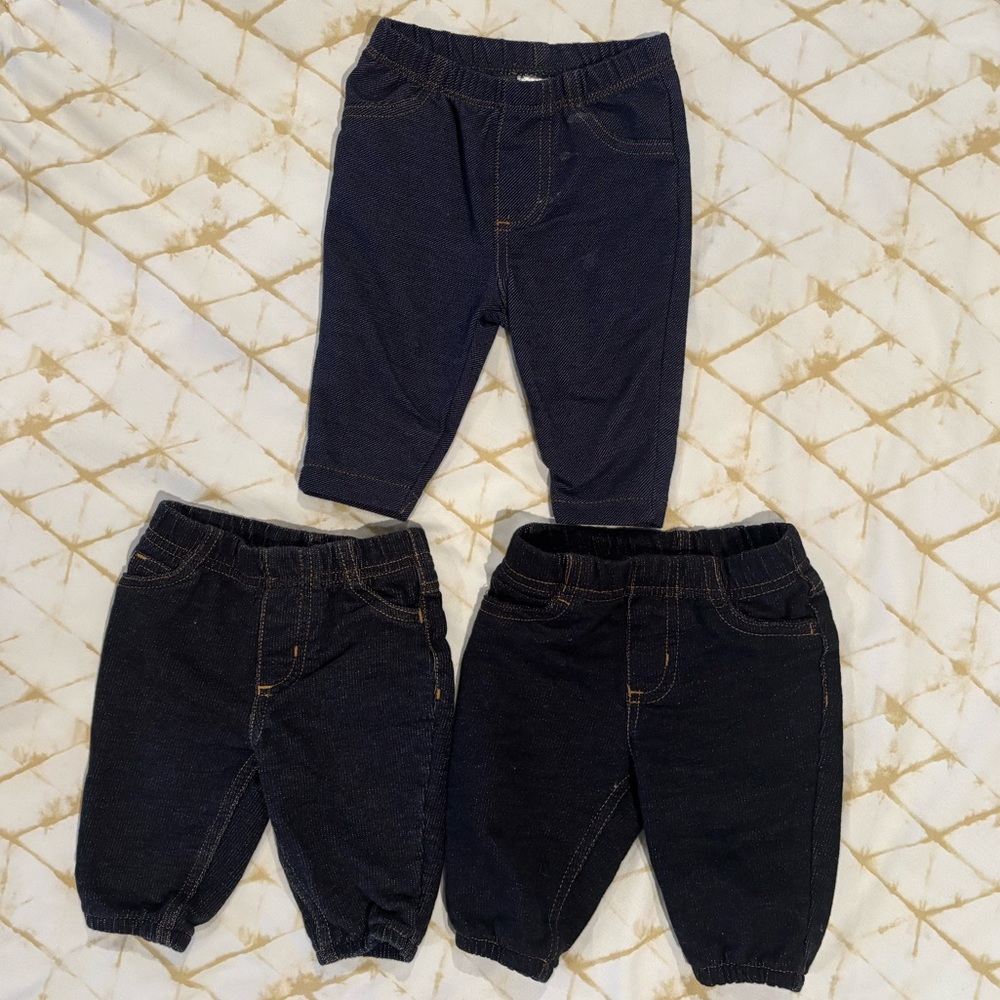 LIKE NEW! Baby girl carters dark wash jean pants; 0-3mo; set of 3